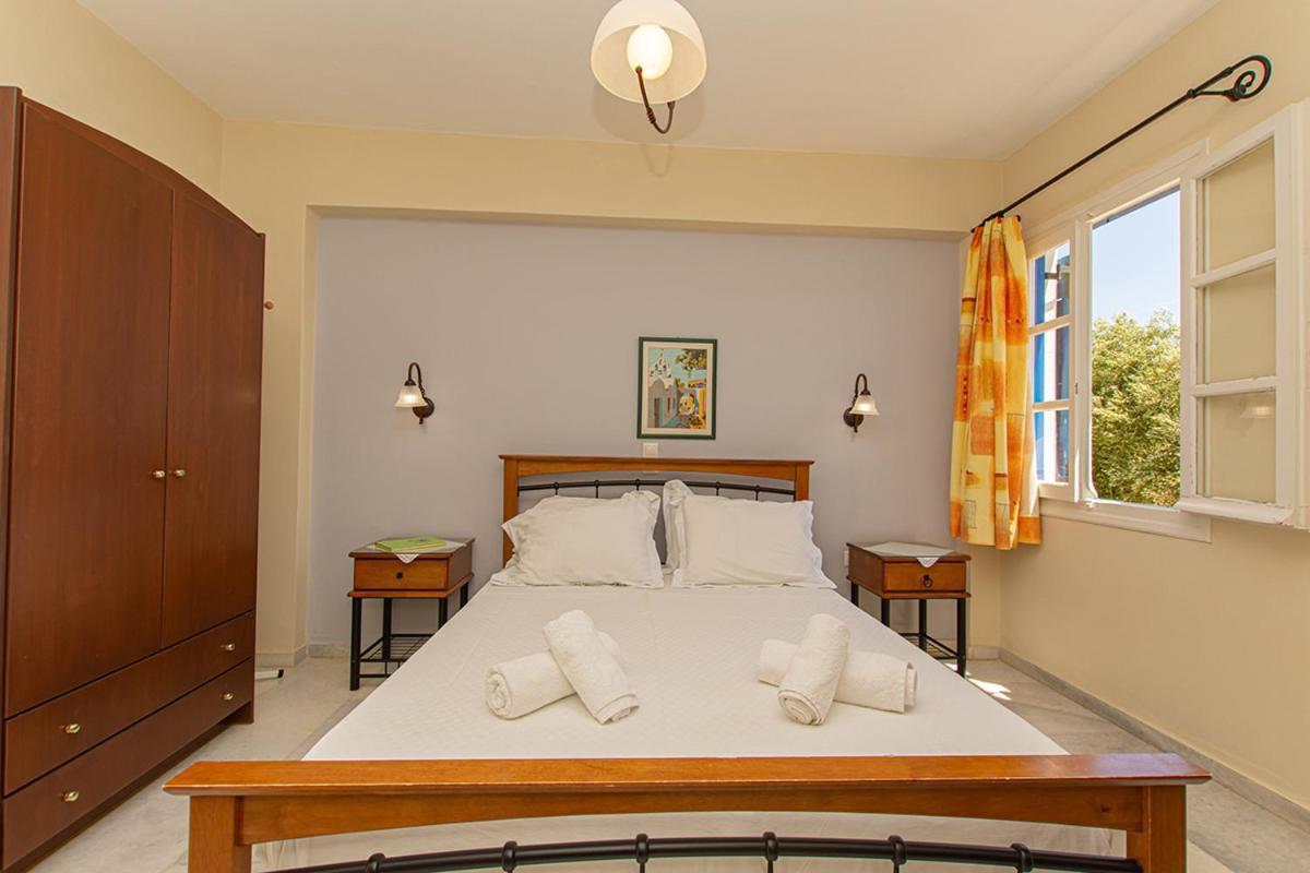 Maroussa Studios Agia Anna  ภายนอก รูปภาพ