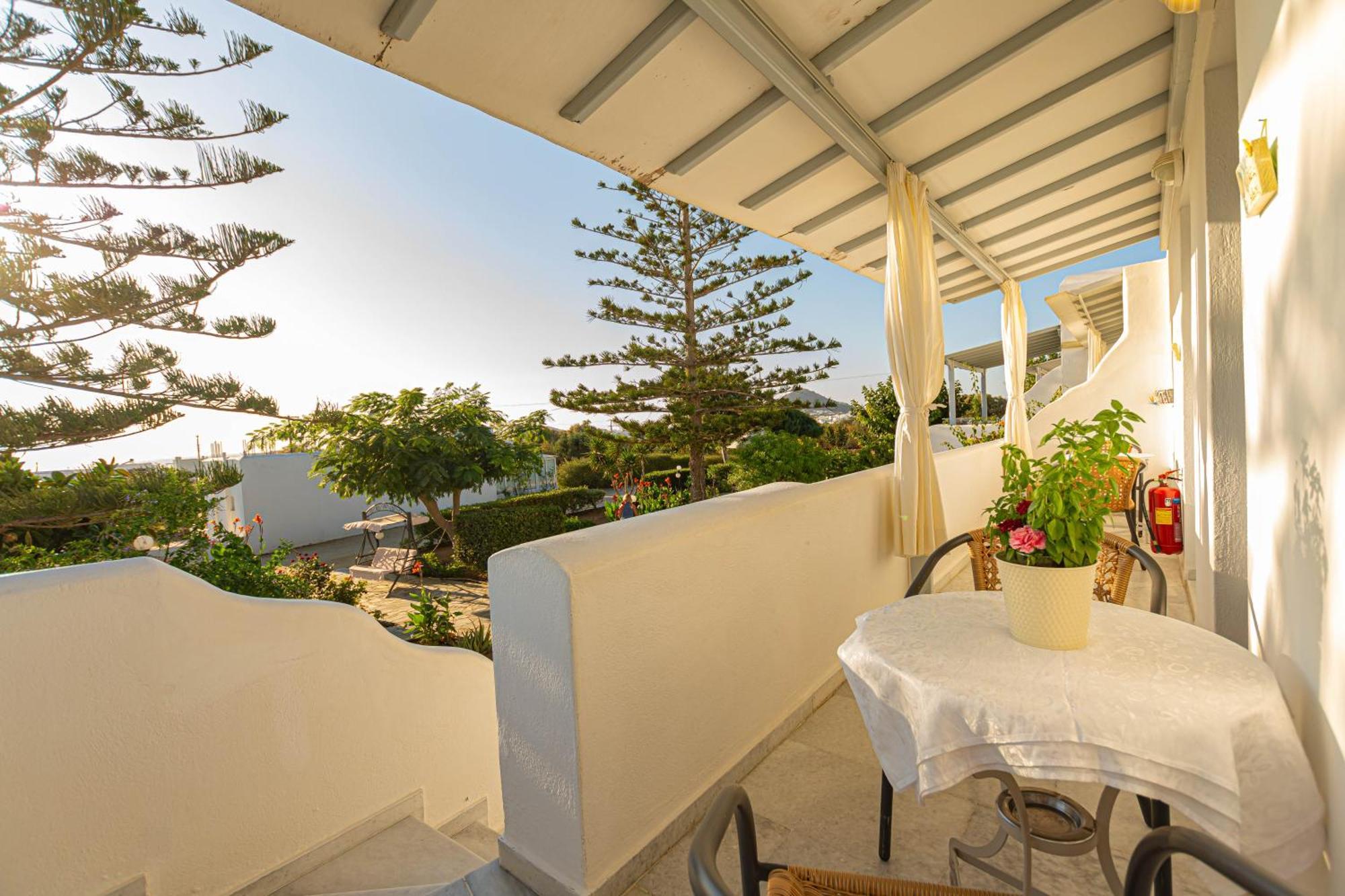 Maroussa Studios Agia Anna  ภายนอก รูปภาพ