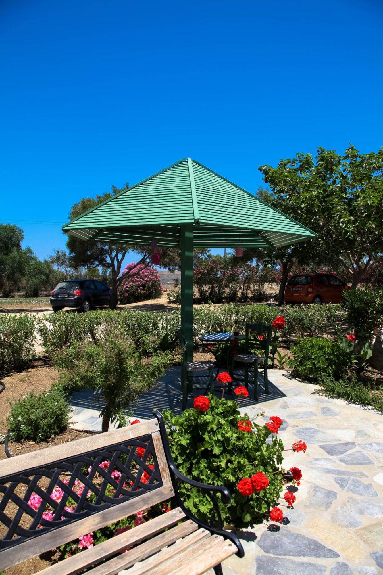 Maroussa Studios Agia Anna  ภายนอก รูปภาพ