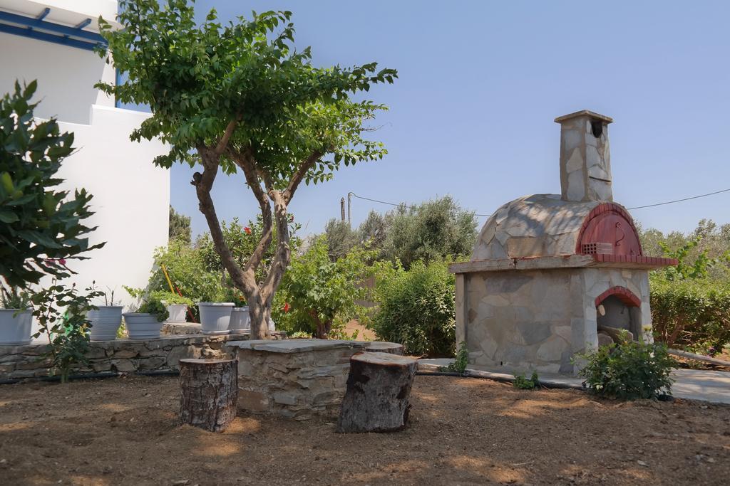 Maroussa Studios Agia Anna  ภายนอก รูปภาพ