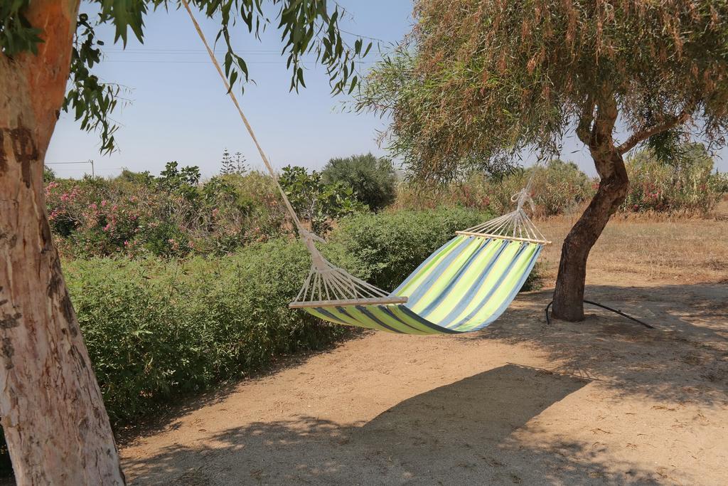 Maroussa Studios Agia Anna  ภายนอก รูปภาพ