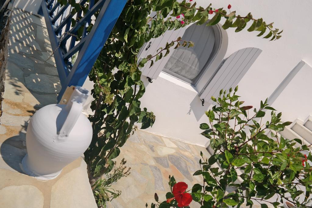 Maroussa Studios Agia Anna  ภายนอก รูปภาพ