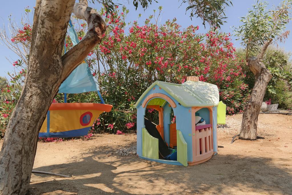Maroussa Studios Agia Anna  ภายนอก รูปภาพ