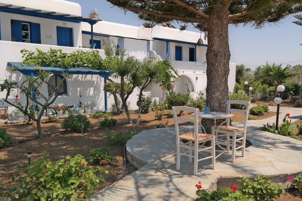 Maroussa Studios Agia Anna  ภายนอก รูปภาพ