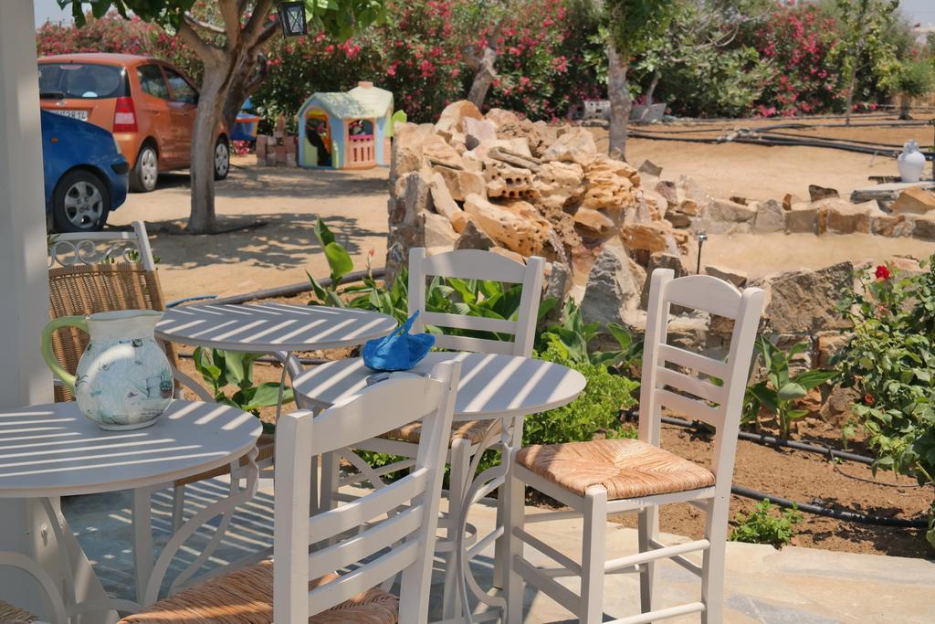 Maroussa Studios Agia Anna  ภายนอก รูปภาพ