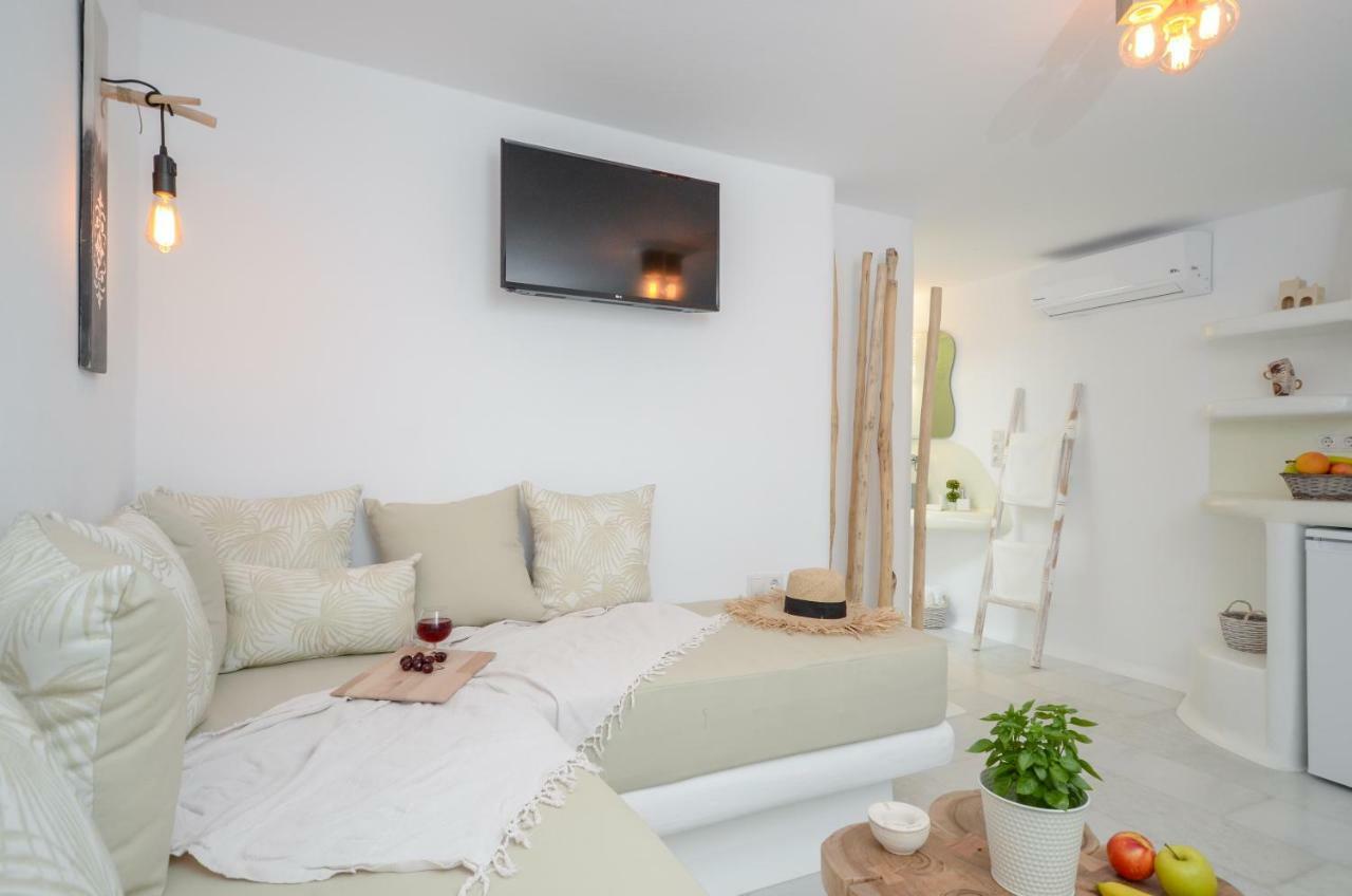 Maroussa Studios Agia Anna  ภายนอก รูปภาพ